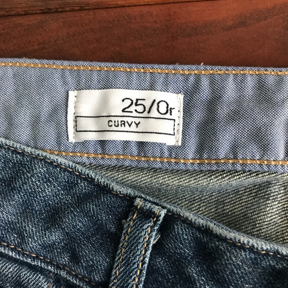 3 for $15 GAP size 25 “curvy” jeans. - Picture 5 of 7